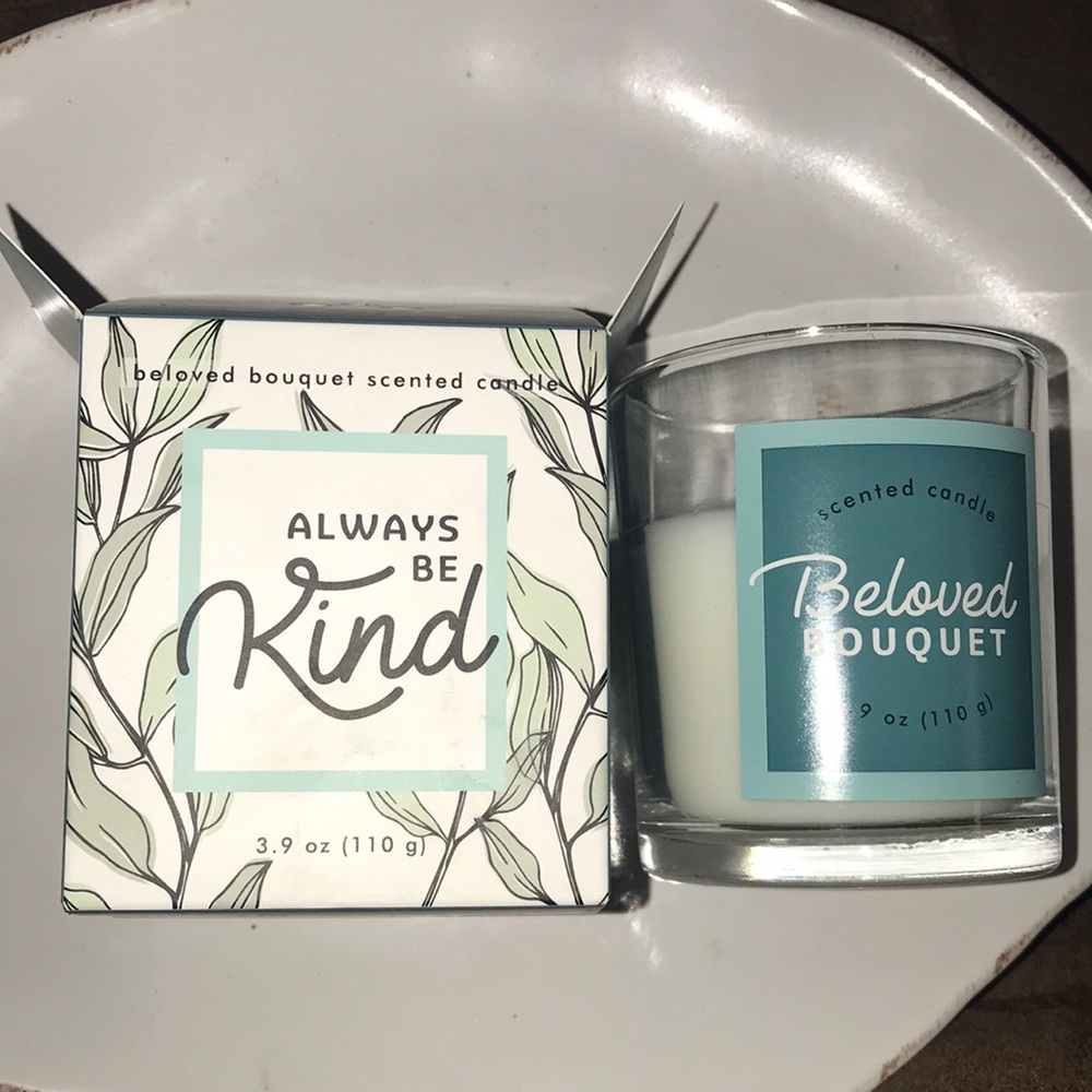 NWT Scented Candle with Be Kind Message